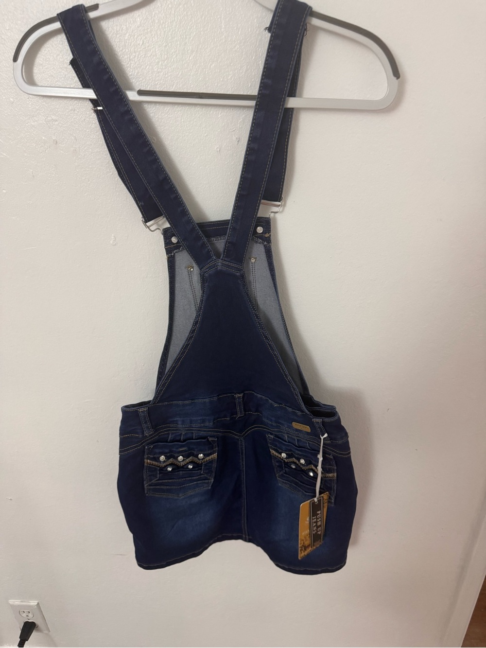 Jeans Subcategory Classification - Picture 2 of 3